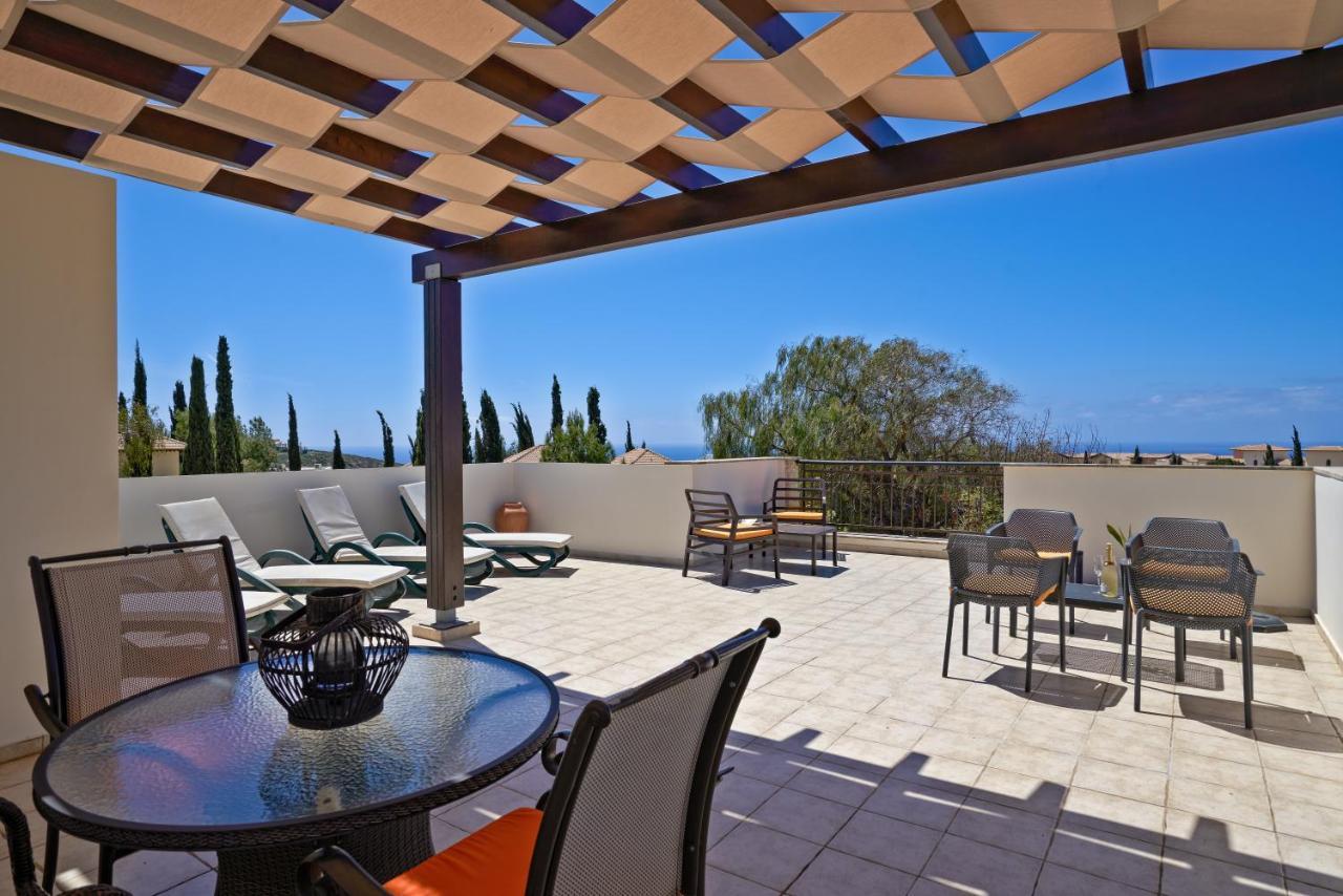 3 Bedroom Villa Madelini With Private Pool, Aphrodite Hills Resort เกาเคลีย ภายนอก รูปภาพ