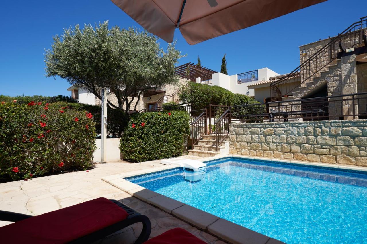 3 Bedroom Villa Madelini With Private Pool, Aphrodite Hills Resort เกาเคลีย ภายนอก รูปภาพ