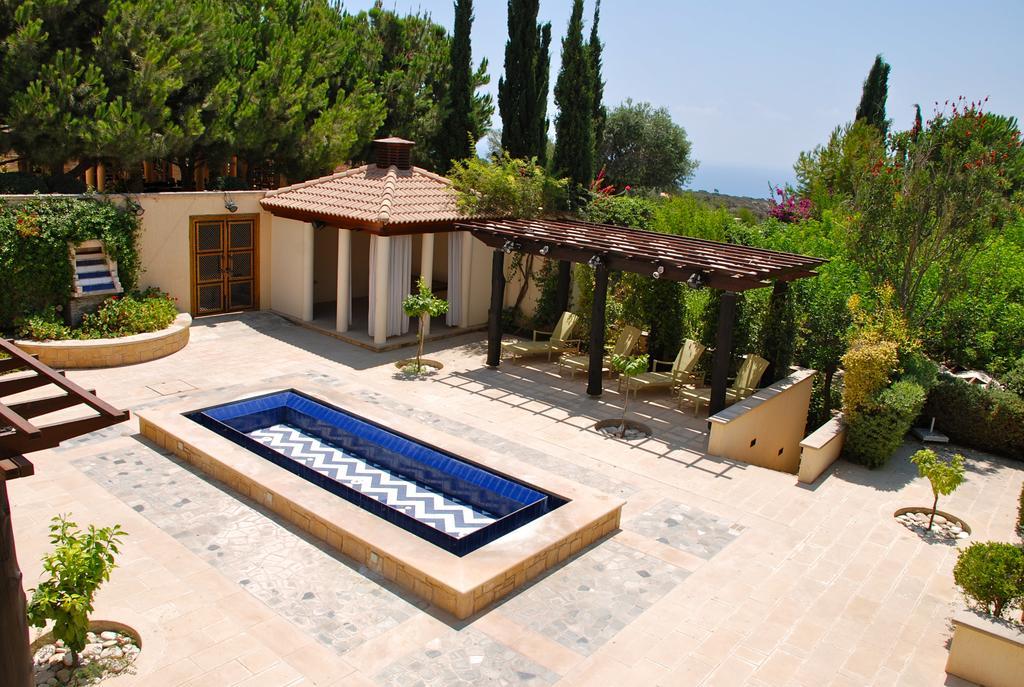 3 Bedroom Villa Madelini With Private Pool, Aphrodite Hills Resort เกาเคลีย ภายนอก รูปภาพ